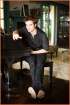 Robert Pattinson : robert_pattinson_1283832276.jpg