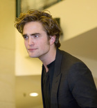 Robert Pattinson : robert_pattinson_1299199986.jpg