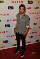 Roshon Fegan : roshonfegan_1304878522.jpg