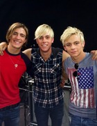 Ross Lynch : TI4U1396010225.jpg