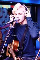 Ross Lynch : ross-lynch-1394643460.jpg