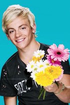 Ross Lynch : ross-lynch-1396180654.jpg