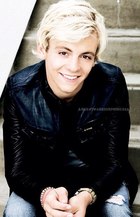 Ross Lynch : ross-lynch-1396180660.jpg