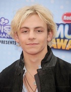 Ross Lynch : ross-lynch-1430226901.jpg