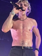 Ross Lynch : ross-lynch-1642025258.jpg