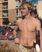 Ross Lynch : ross-lynch-1642988458.jpg