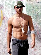 Ryan Phillippe : TI4U_u1147727676.jpg