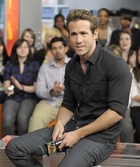 Ryan Reynolds : ryan_reynolds_1295126557.jpg