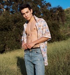 Ryan Potter : ryan-potter-1527342517.jpg