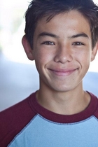 Ryan Potter : ryanpotter_1295200929.jpg