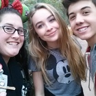 Sabrina Carpenter : TI4U1419270593.jpg