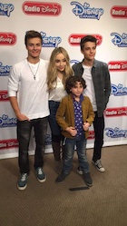 Sabrina Carpenter : TI4U1477946217.jpg