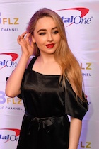 Sabrina Carpenter : sabrina-carpenter-1482105516.jpg