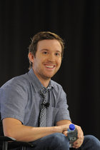 Sam Huntington : sam-huntington-1330389600.jpg