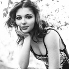 Sammi Hanratty : sammi-hanratty-1430313301.jpg