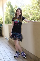 Sammi Hanratty : sammihanratty_1285699522.jpg