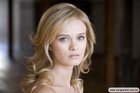 Sara Paxton : sara-paxton-1333127415.jpg