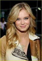 Sara Paxton : sara-paxton-1335249553.jpg