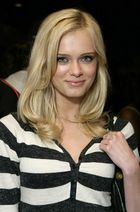 Sara Paxton : sara-paxton-1335403469.jpg