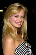 Sara Paxton : scorepre.jpg