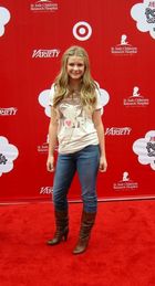 Savannah Outen : savannah_outen_1223350341.jpg