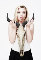 Scarlett Johansson : scarlett-johansson-1413392600.jpg