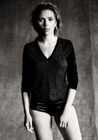 Scarlett Johansson : scarlett-johansson-1413392882.jpg