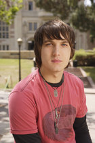 Scott Michael Foster : scottfoster_1224949462.jpg