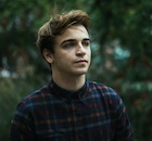 Sean Grandillo : sean-grandillo-1488080943.jpg