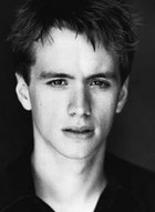 Sean Biggerstaff : TI4U_u1140565108.jpg