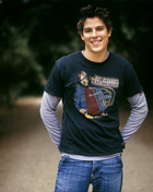 Sean Faris : TI4U_u1136663854.jpg