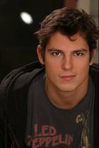 Sean Faris : sean_faris_1192301828.jpg