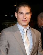 Sean Faris : sean_faris_1207097051.jpg