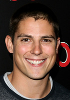 Sean Faris : sean_faris_1274561975.jpg