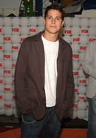 Sean Faris : sean_faris_1274562001.jpg