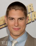 Sean Faris : sean_faris_1291298837.jpg