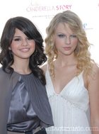 Selena Gomez : TI4U_u1227822791.jpg