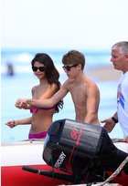 Selena Gomez : TI4U_u1306537678.jpg