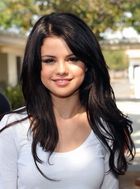 Selena Gomez : selena-gomez-1317481953.jpg