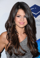 Selena Gomez : selena-gomez-1320255174.jpg