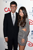 Selena Gomez : selena-gomez-1320255180.jpg