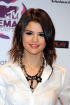 Selena Gomez : selena-gomez-1320857038.jpg