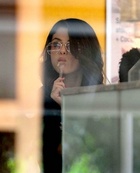 Selena Gomez : selena-gomez-1330092385.jpg