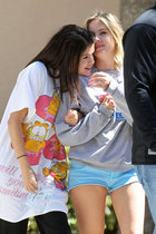 Selena Gomez : selena-gomez-1331052602.jpg