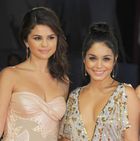 Selena Gomez : selena-gomez-1347067031.jpg