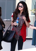 Selena Gomez : selena-gomez-1360140479.jpg