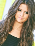 Selena Gomez : selena-gomez-1373469620.jpg