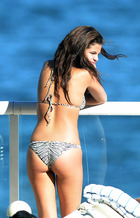 Selena Gomez : selena-gomez-1383083458.jpg