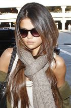 Selena Gomez : selena-gomez-1393502838.jpg