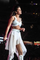 Selena Gomez : selena-gomez-1394642438.jpg